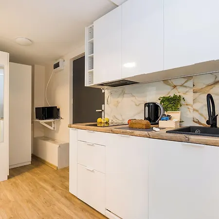 Shortstaypoland Batorego * Warschau