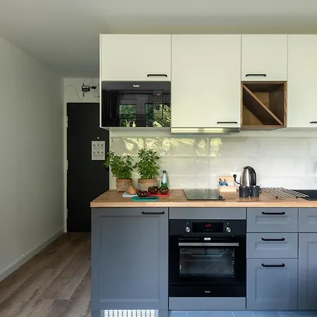 Shortstaypoland Batorego Апартаменты